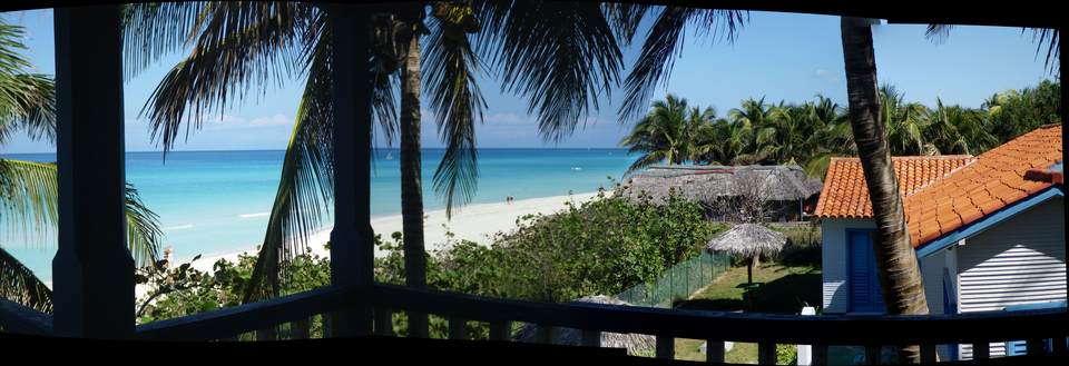 05-view-of-beach-from-veranda-of-muncipal-museum-right